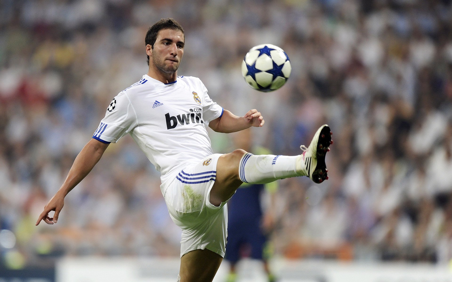 Kaiyun APP-“小牛队战术创新，打出令人惊叹的比赛表现”，小牛队人员