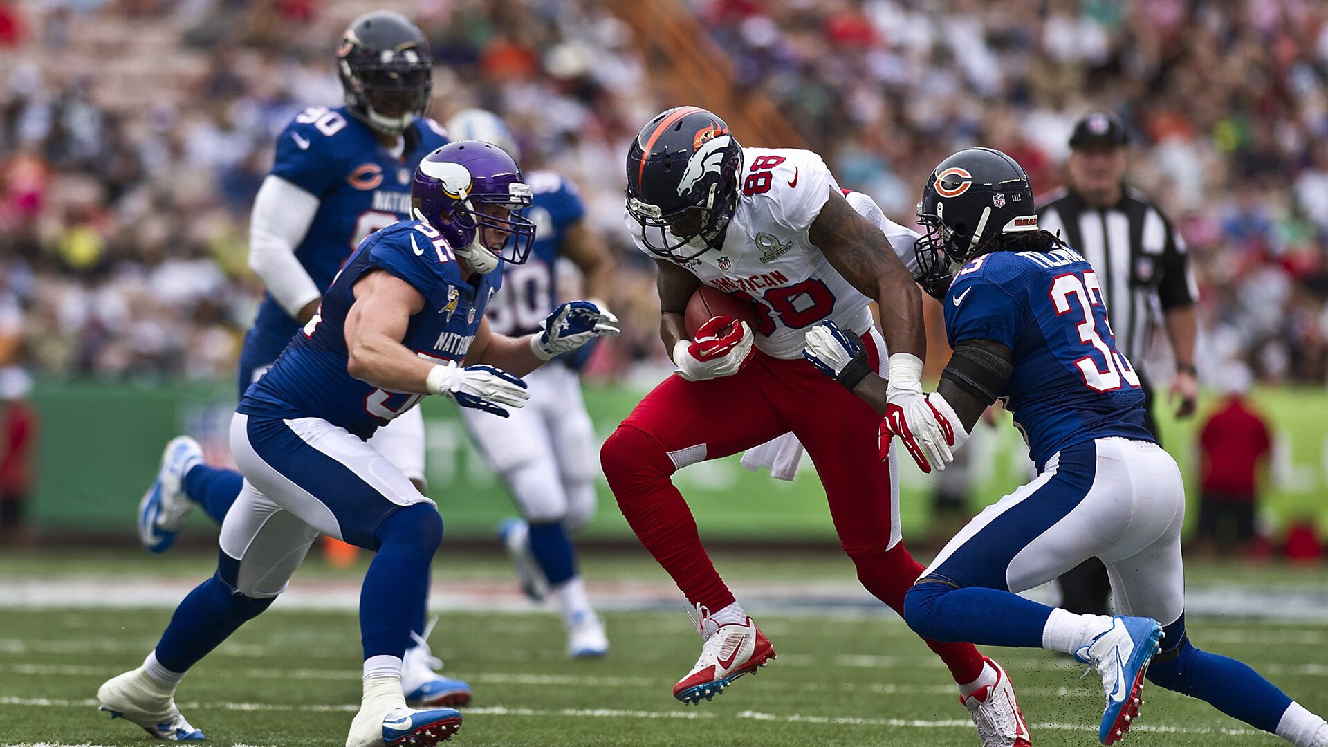 开云官网在线-“铁血拼杀！场上强队逐鹿，冠军悬念不断升温”，铁血lol